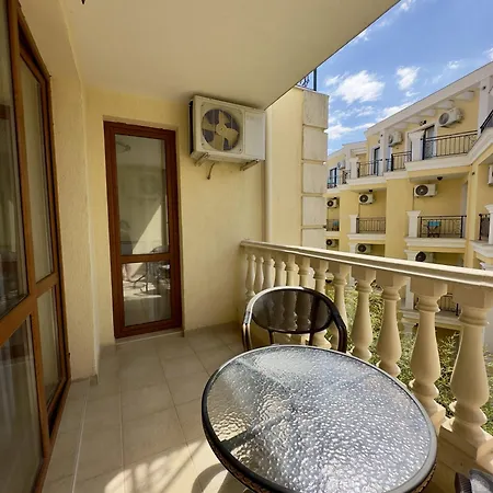 Royal Bay 2 - Private Διαμέρισμα Sveti Vlas
